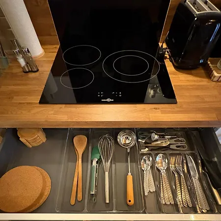 Nid D Indonezen Balneo & Table De Massage بيت للعطل *