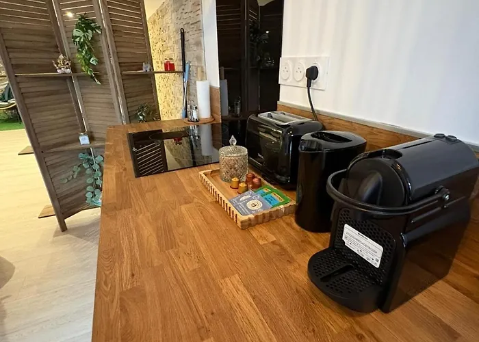 Nid D Indonezen Balneo & Table De Massage *