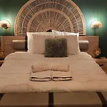 Nid D Indonezen Balneo & Table De Massage Saint-Nicolas-de-la-Grave