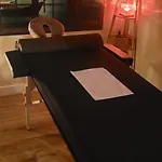 Nid D Indonezen Balneo & Table De Massage * Saint-Nicolas-de-la-Grave