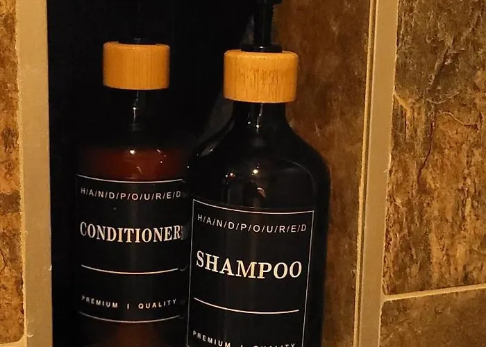 Dom wakacyjny Nid D Indonezen Balneo & Table De Massage *